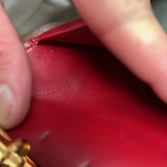 Louis Vuitton Authentic Red Vernis PM Agenda LIKE NEW - Picture 7 of 10